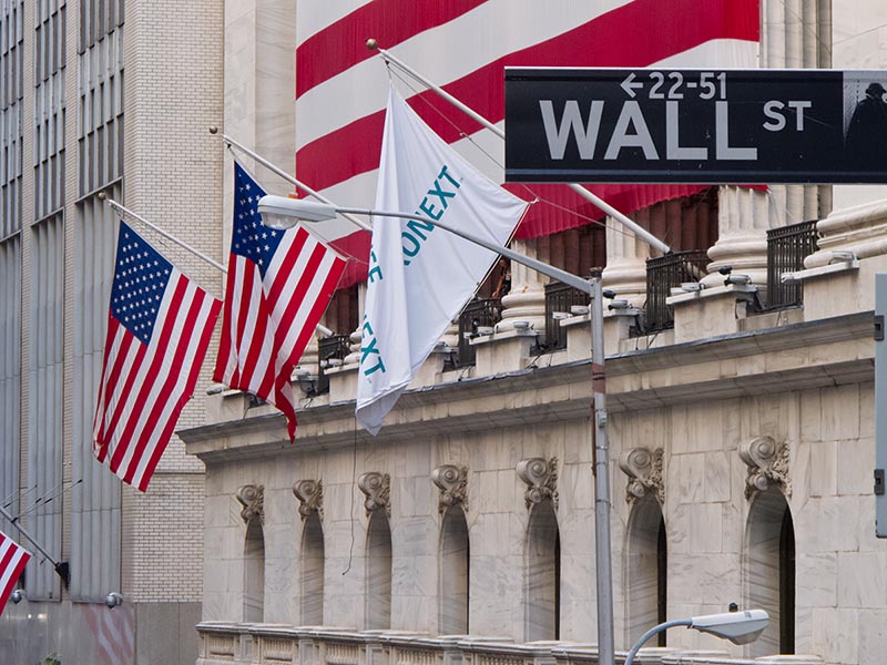 Wall Street flags